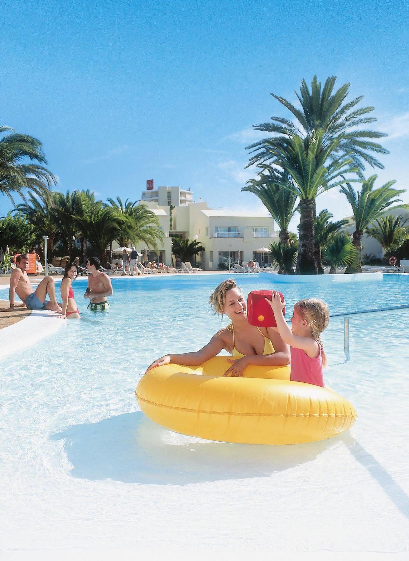 Hotel Riu Oliva Beach Resort Corralejo Eksteriør billede